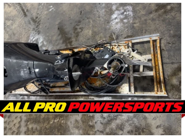 2003 Suzuki DF140 140 hp 4-Stroke 25″ Outboard Motor Engine Runs Well – photo 4 of 16