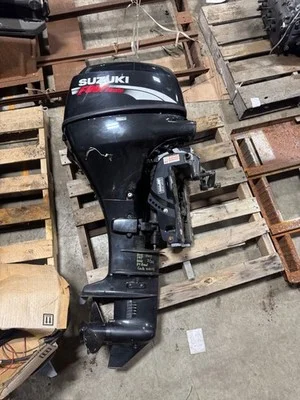 2004 Suzuki DF25 25 hp 4-Stroke 20″ Outboard Motor Engine Four Stroke