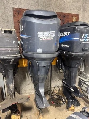 2004 Yamaha 225 hp F225 4-Stroke 25″ Outboard Motor V6 LH Counter Runs Well