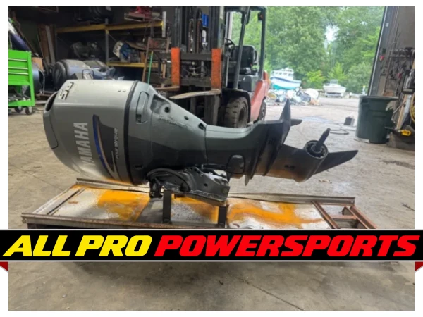 2005 Yamaha F50 EFI 50 hp Four Stroke 4-Stroke 20″ Outboard Motor Engine – photo 6 of 17