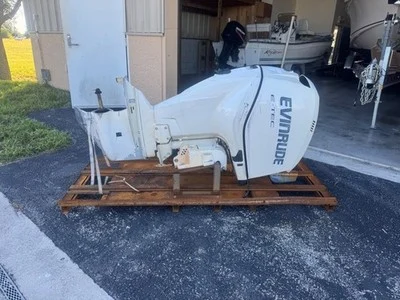 2006 Evinrude 225 hp ETEC 2-Stroke 25″ Outboard Motor Engine Runs Well