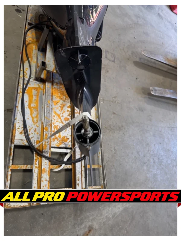 2007 Suzuki DF225 225 hp 4-Stroke 30″ Outboard Motor Engine Four – photo 5 of 13