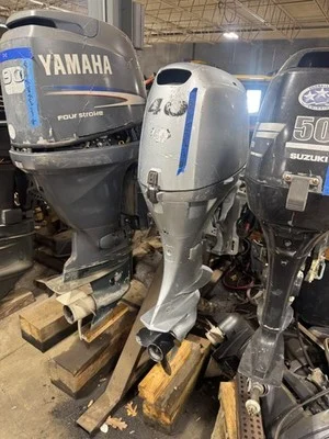 ~2008 Honda 40 hp BF40 4-Stroke 20″ EFI Outboard Motor Engine Runs Well