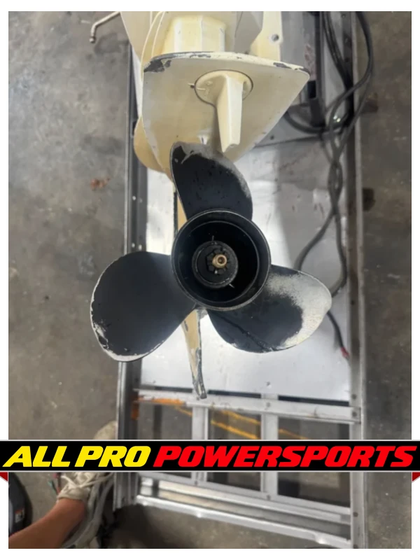 2013 Evinrude Etec 25 hp DFI Outboard Motor Engine 20″ E-Tec BRP Controls – photo 10 of 16