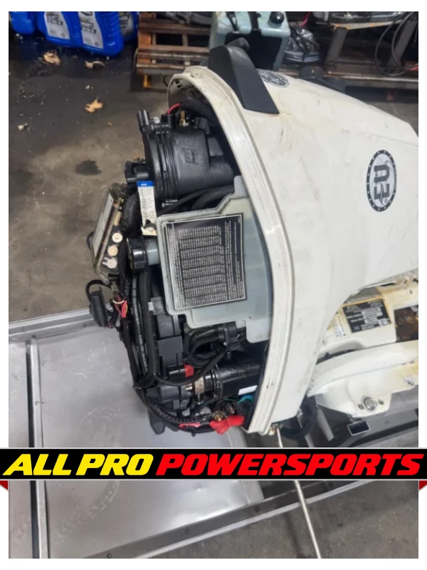 2013 Evinrude Etec 25 hp DFI Outboard Motor Engine 20″ E-Tec BRP Controls – photo 12 of 16