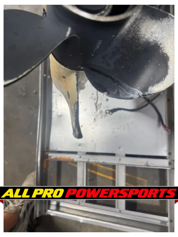2013 Evinrude Etec 25 hp DFI Outboard Motor Engine 20″ E-Tec BRP Controls – photo 9 of 16
