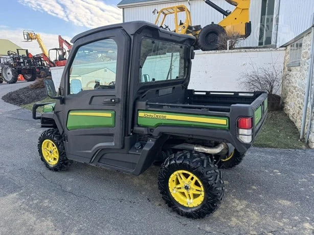 2018 John Deere Gator 4WD XUV 835M Utility Cart for Sale
