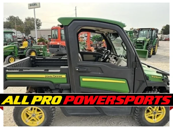 2018 John Deere Gator XUV 835R 4WD UTV for Sale