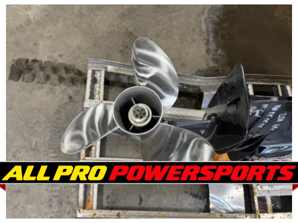2019 Suzuki DF200 200 hp 4-Stroke 25″ Outboard Motor Engine Runs Well Prop – photo 5 of 15