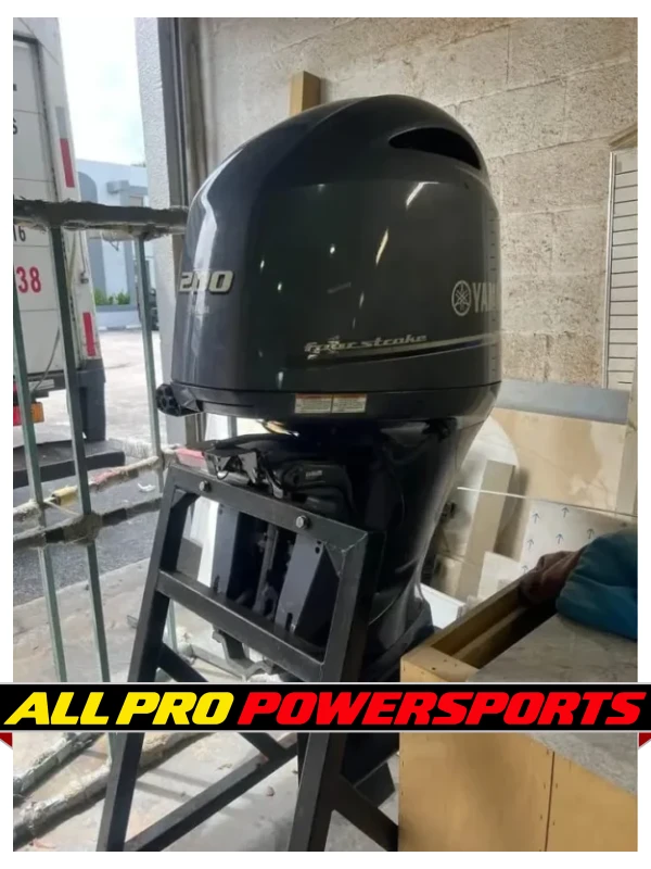 2019 Yamaha F200 200HP – 400 Hours only Outboard Motor – photo 3 of 12