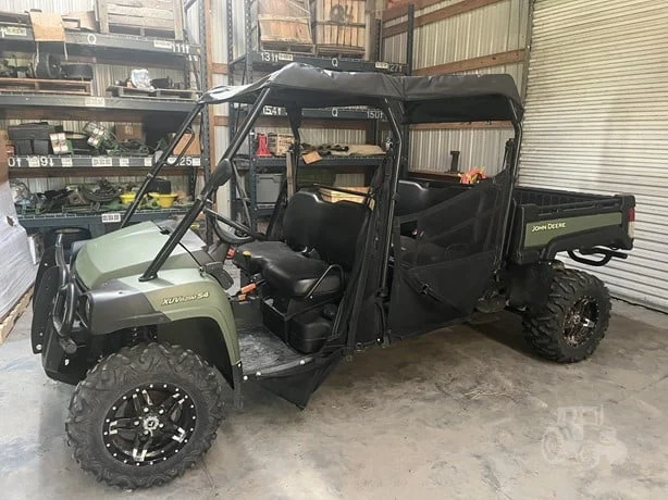2020 John Deere Gator XUV 825M S4 4WD Utility Cart for Sale