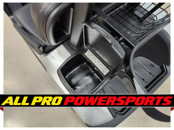 2022 Yamaha Drive 2 Gas EFI QuieTech Golf Cart, Moonstone – photo 6 of 10