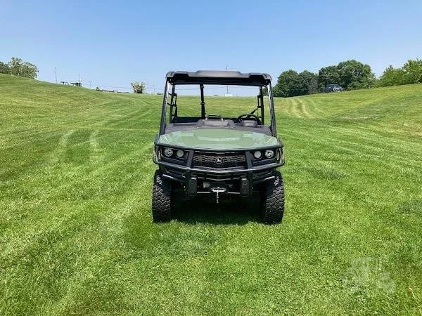 2023 John Deere Gator XUV 835M 4WD Utility Cart for Sale