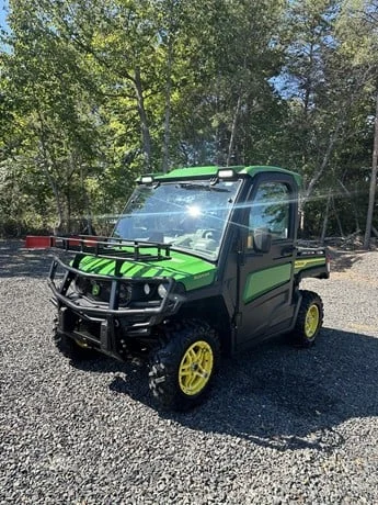 2023 John Deere Gator XUV 835R 4WD Drive Utility Cart for Sale