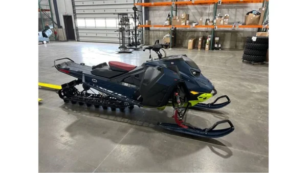2025 Ski-Doo SUMMIT X with Expert Package 154 850 Turbo Snowmobile for Sale