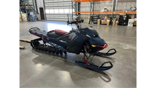 2025 Ski-Doo SUMMIT X with Expert Package 165 850 Turbo Snowmobile for Sale