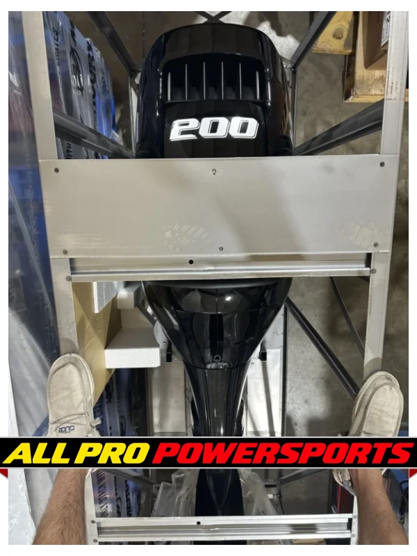 BRAND – Suzuki DF200APX 25″ Shaft Outboard Motor – photo 3 of 16