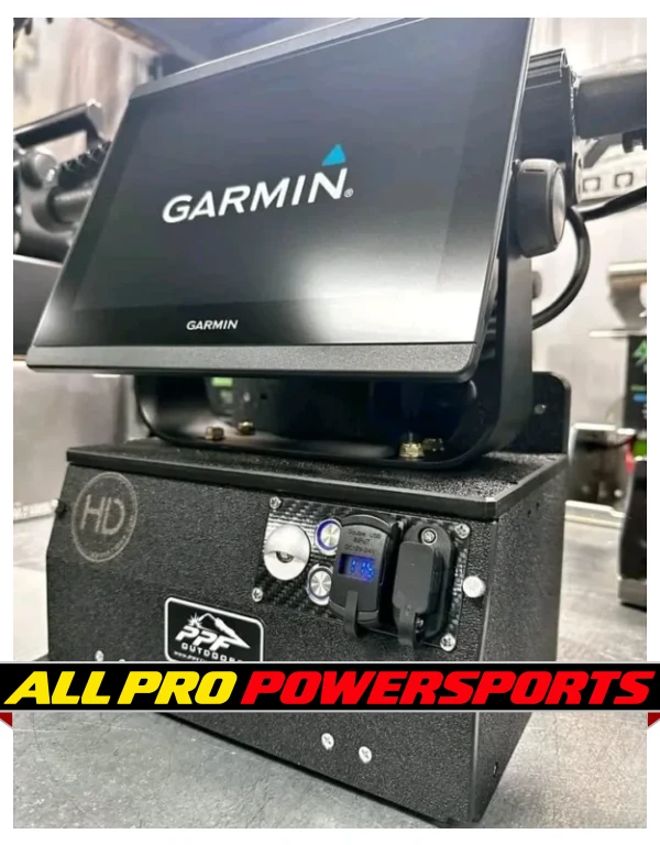 Garmin GPSMAP 8610 / LiveScope Plus Bundle Outboard Motor – photo 9 of 17