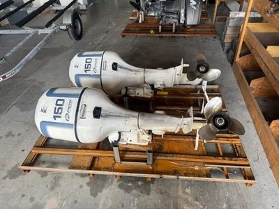 Pair 1997 Evinrude 150 hp FICHT 2-Stroke 25″ Dual Twin Outboard Motors Props