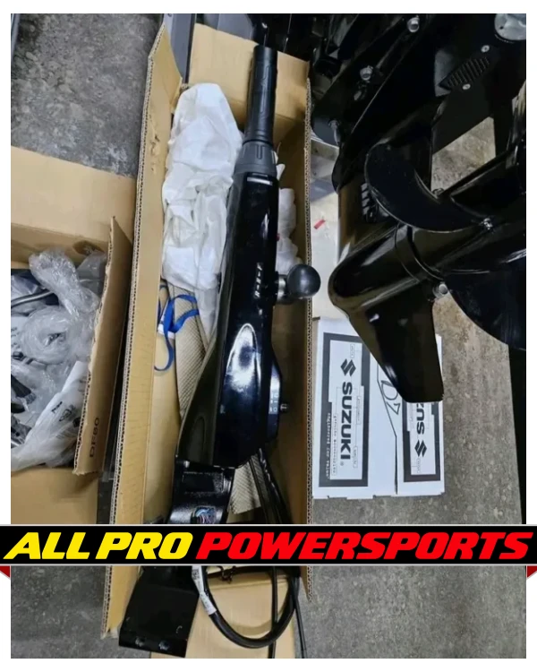 Suzuki 60HP Four-Stroke Outboard Motor with Big Tiller Arm – photo 2 of 15
